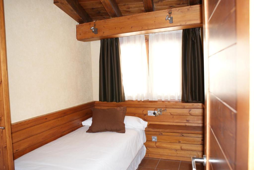 Aparthotel Bellver Bellver De Cerdanya Kamer foto