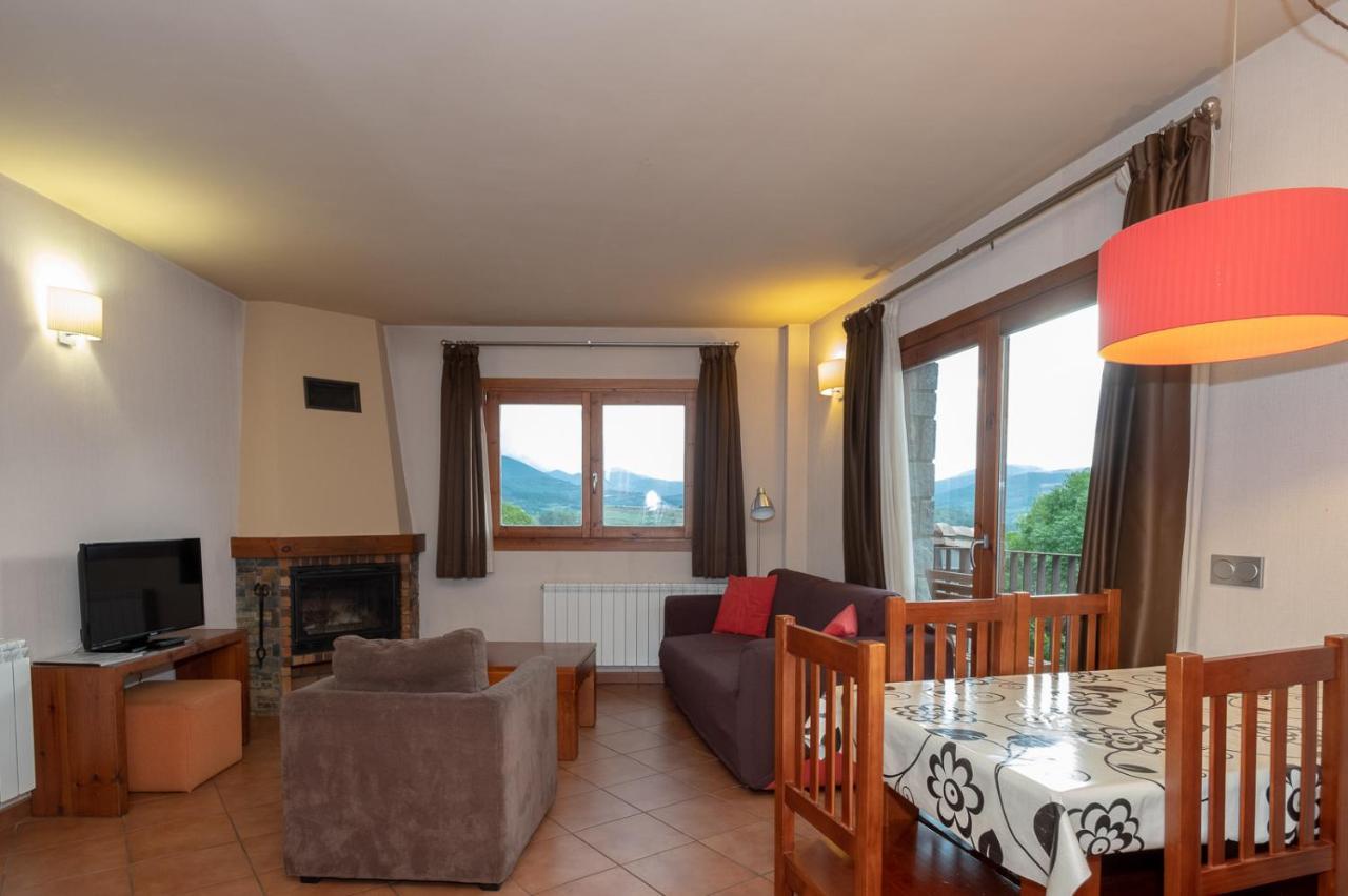 Aparthotel Bellver Bellver De Cerdanya Buitenkant foto